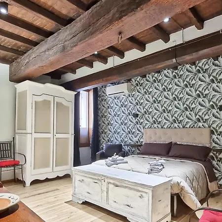 Pensión Residenza Dei Longobardi 4*